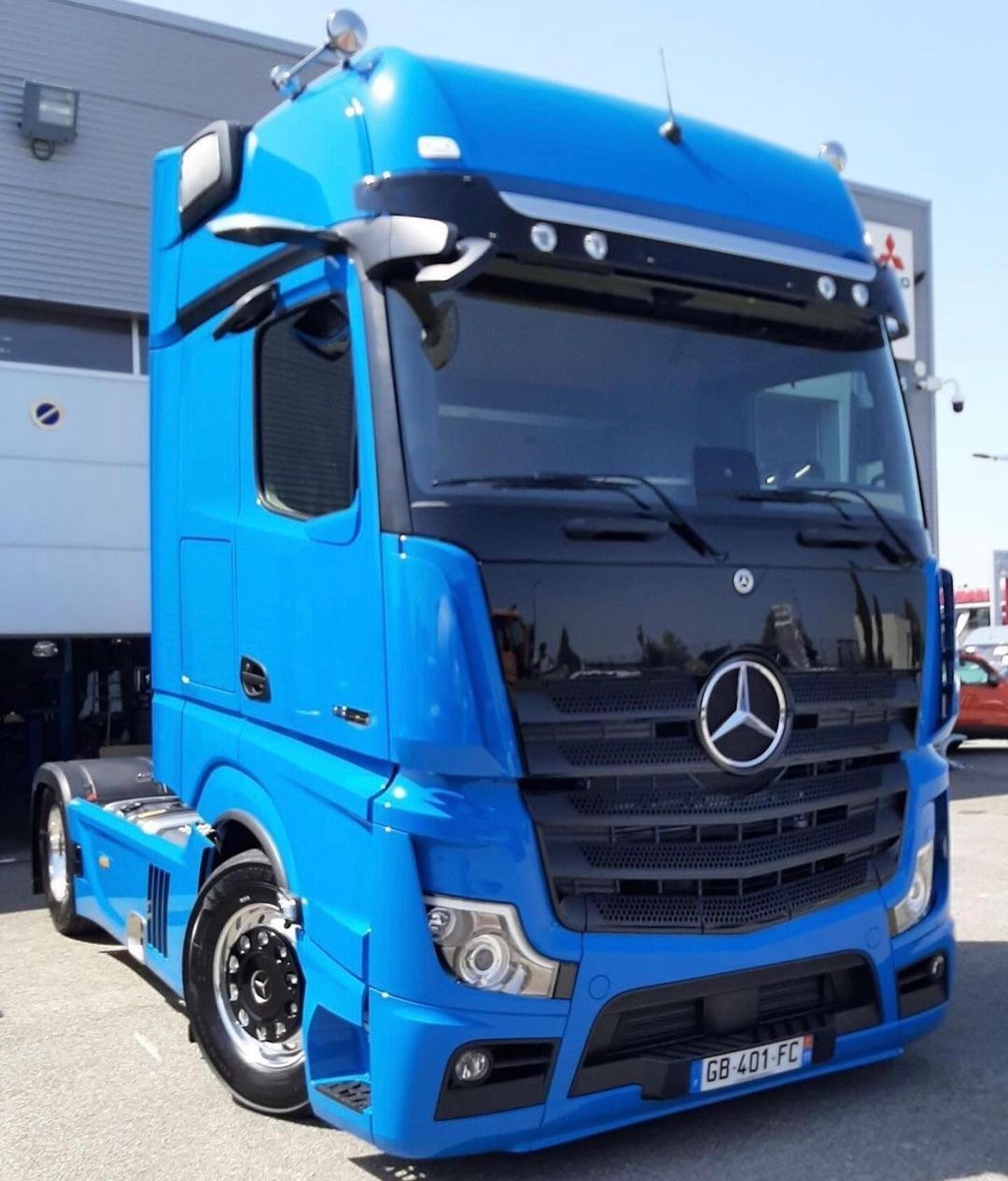 Caminhão Mercedes-Benz TF Diesel